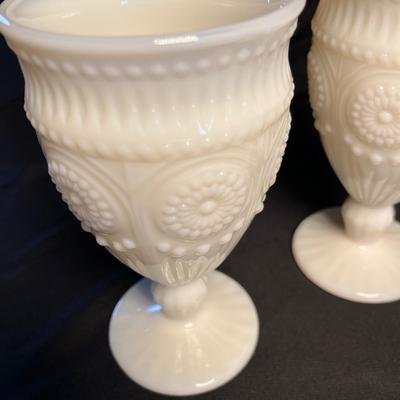 Pioneer Woman 4 Milk Glass Goblets