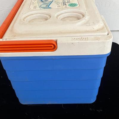 Igloo Coolers & Folding Chairs (BP-MG)