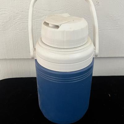 Igloo Coolers & Folding Chairs (BP-MG)
