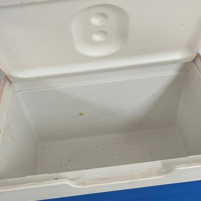 Igloo Coolers & Folding Chairs (BP-MG)