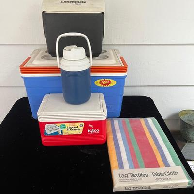 Igloo Coolers & Folding Chairs (BP-MG)