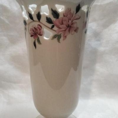 Lennox Porcelain Pierced Footed Vase With 22k Trim 8.5"