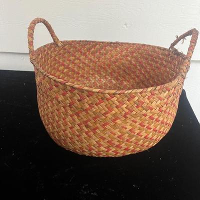 Basket Collection Including One Wood Handled Basket (BP-MG)