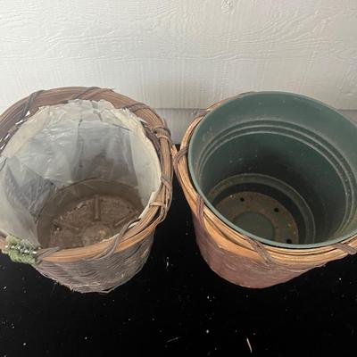 Basket Collection Including One Wood Handled Basket (BP-MG)