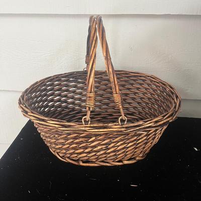 Basket Collection Including One Wood Handled Basket (BP-MG)