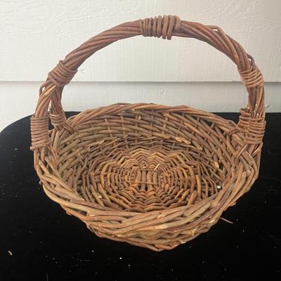 Basket Collection Including One Wood Handled Basket (BP-MG)