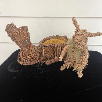 Woven Animals & Woven Baskets (BP-MG)