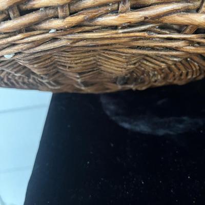 Woven Animals & Woven Baskets (BP-MG)