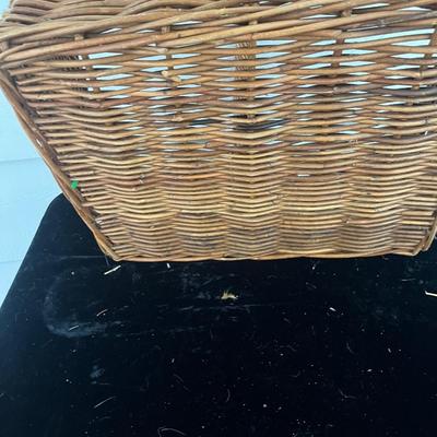 Woven Animals & Woven Baskets (BP-MG)