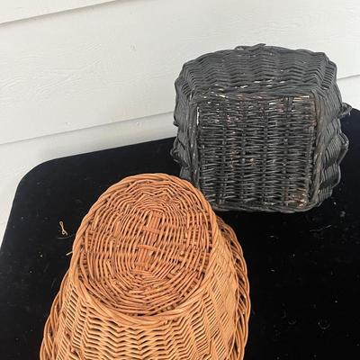 Woven Animals & Woven Baskets (BP-MG)