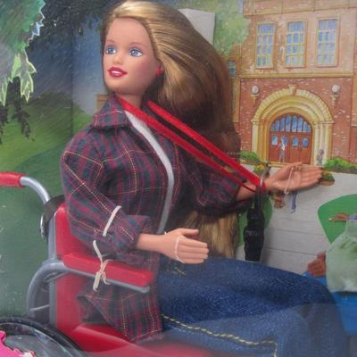 Retro Collectible Becky Friend of Barbie in Wheelchair School Photographer Mattel 20202 in Box