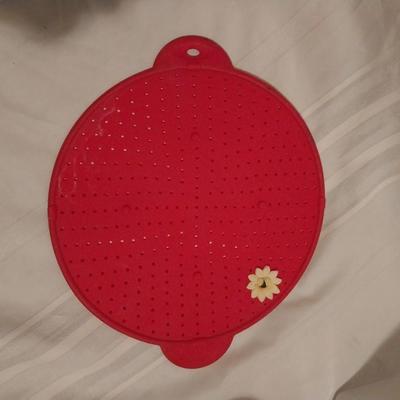 FOOD STORAGE CONTAINERS -TUPPERWARE CUPS-STRAINER LID AND BOWLS