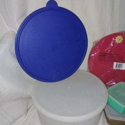 FOOD STORAGE CONTAINERS -TUPPERWARE CUPS-STRAINER LID AND BOWLS