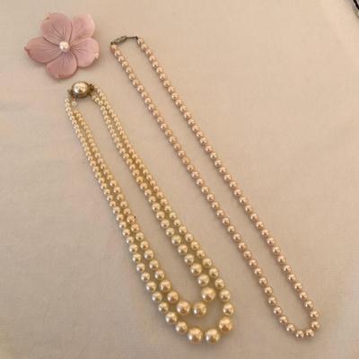 Selection of Pearl Necklaces (DR-KW)