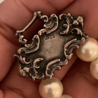 Selection of Pearl Necklaces (DR-KW)