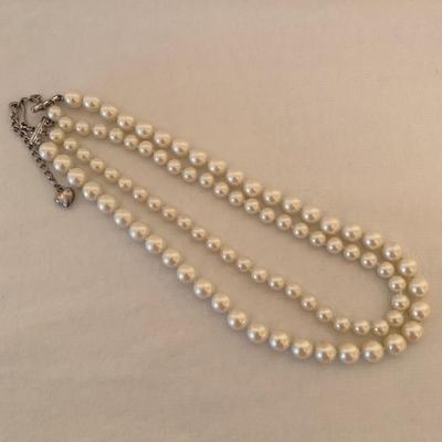 Selection of Pearl Necklaces (DR-KW)