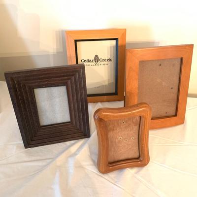 Gallery Style Wood Picture Frames and More! (DR-KW)