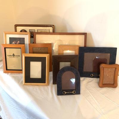 Gallery Style Wood Picture Frames and More! (DR-KW)