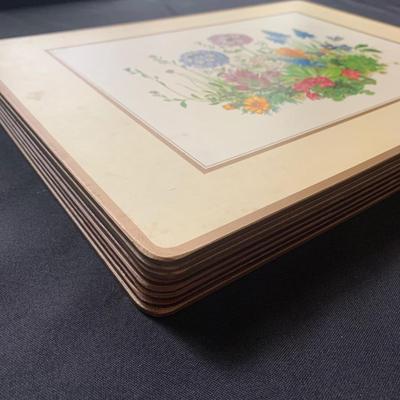Large Collection of Table Linens (L-KW)