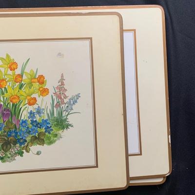 Large Collection of Table Linens (L-KW)