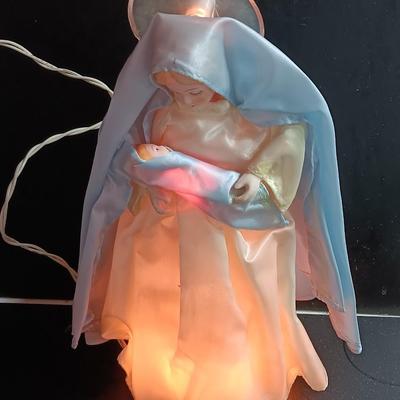 VINTAGE HOUSE OF LLOYD LIGHTED VIRGIN MARY & BABY JESUS TREE TOPPER RARE collectible!