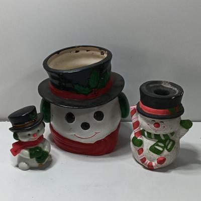 Snow man planter and Frosty figures