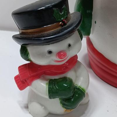 Snow man planter and Frosty figures