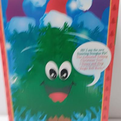 Gemmy Dancing Douglas Fir Sings and talks Opens eyes and lights up