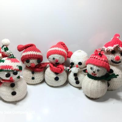 Snow Family like this Snow family! Knitted homemade snowmen in various conditions.