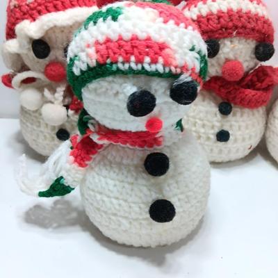 Snow Family like this Snow family! Knitted homemade snowmen in various conditions.