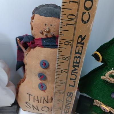 Cloth trees with Button decor, Think snow snowman vintage looking and a wooden snowman
