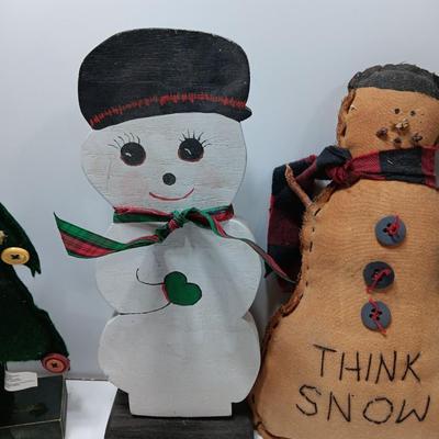 Cloth trees with Button decor, Think snow snowman vintage looking and a wooden snowman