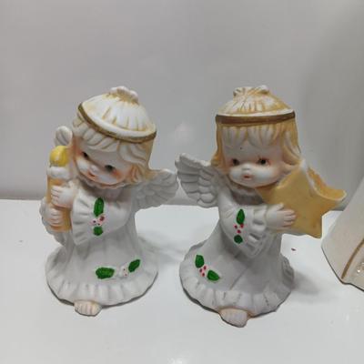 Large angel with glitter wings and two smaller angel figures
