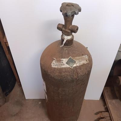 Springs Seven - up Bottling co. Carbon Dioxide bottle