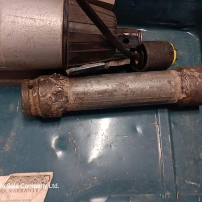 Makita 3/4"  Impact wrench with case Model 6906