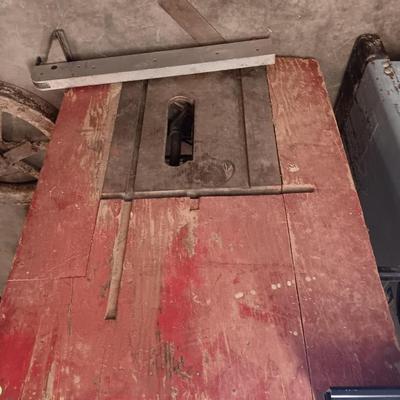 Vintage table saw wood topped