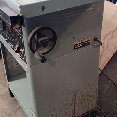Delta 10" Table saw
