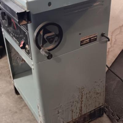 Delta 10" Table saw