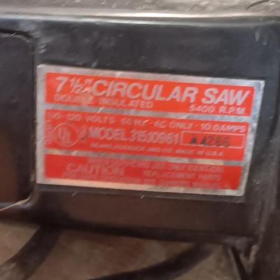 Craftsman 7 1/2 inch Circular saw with case