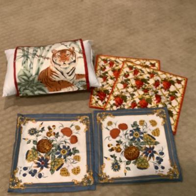 356 Set of 5 Jim Thompson Silk Pillow Covers
