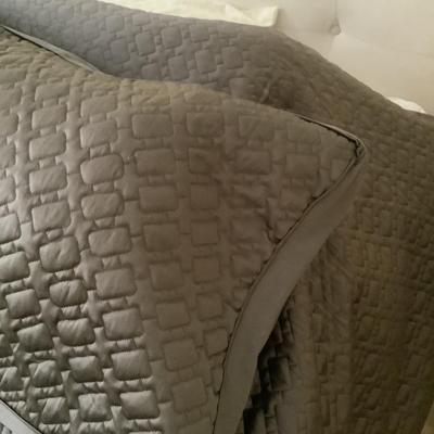 365 Hotel Collection Brown King Bedspread with 2 King Pillow Shams