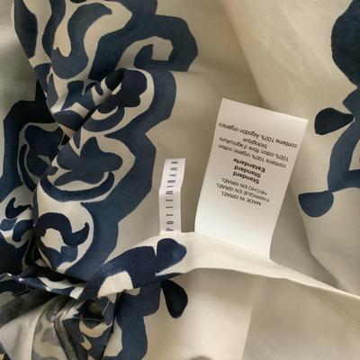 369 Pottery Barn Queen Duvet Cover "Asher Medallion"