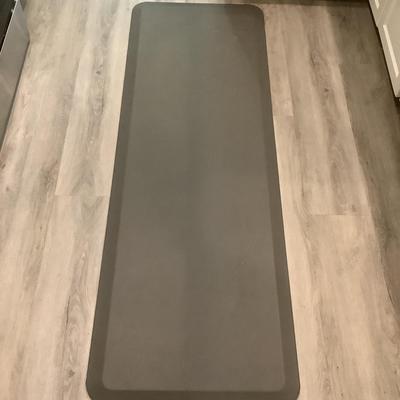 372 Anti- Fatigue Kitchen Mat 10" x 24" Runner