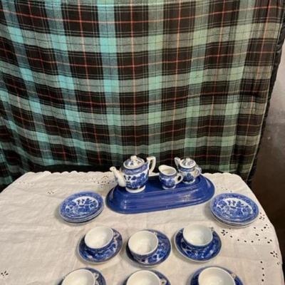 Childs Blue Willow Tea and Cake Set 23 pieces