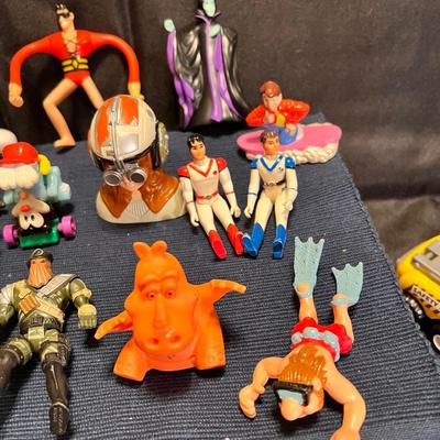 Vintage figurines action figures