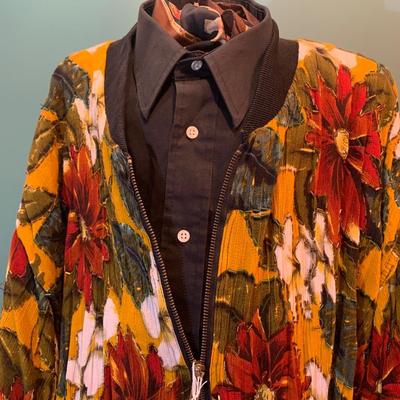Holiday Glamour: Vintage Beaded Poinsettia Print Jacket with Stylish Gathered Waist - Size M