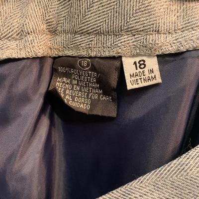 Rainy Day Elegance: Giorgio Santâ€™ Angelo Slate Blue Herringbone Suit - Size 18