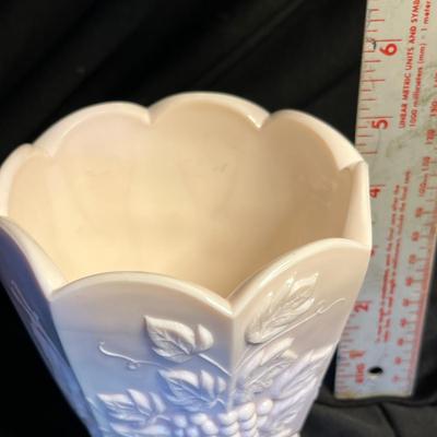 Jeannette Shell Pink Paneled Grape Planter