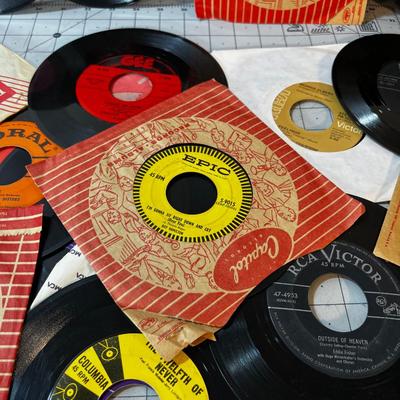 Collection of 45 Records - Rock from the 50's Bo Diddley, Penguins, Bill Hailey, Elvis etc. 