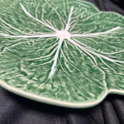 Bordallo Portugal Lettuce/ Cabbage leaf salad plates & bowl
